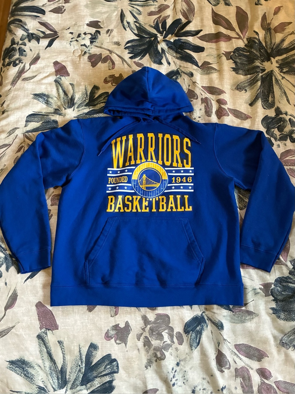 NWOT Golden State Warriors Est. 1946 Basketball Hoodie - Size L